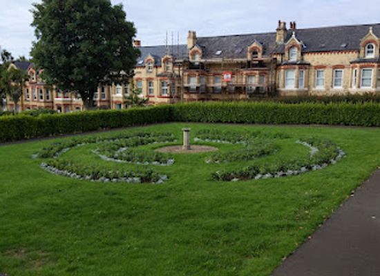 isle-of-man/douglas/attraction/hutchinson-square