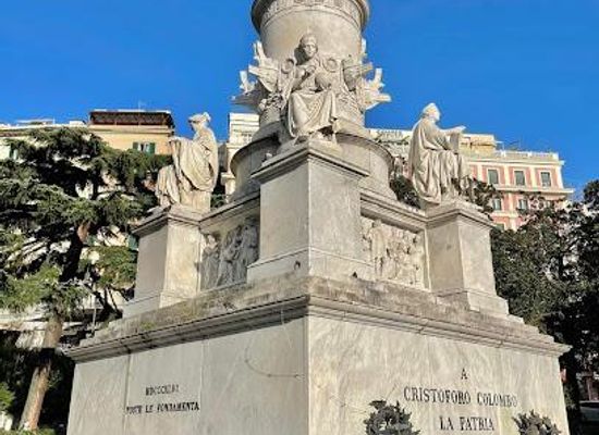 italy/italian-riviera/attraction/piazza-acquaverde