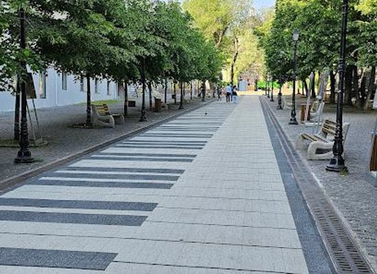 moldova/chisinau/attraction/eugen-doga-pedestrian-street