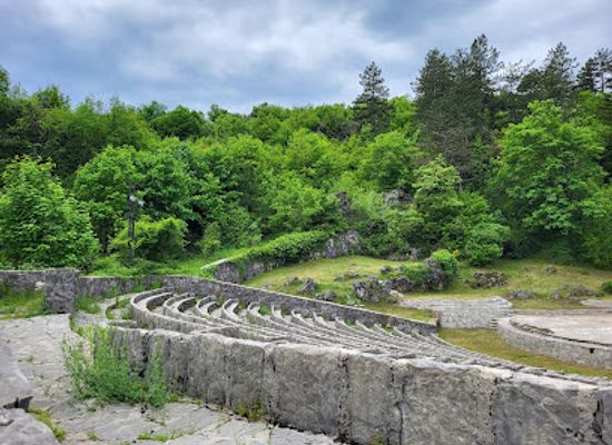 montenegro/cetinje/attraction/letnja-pozornica