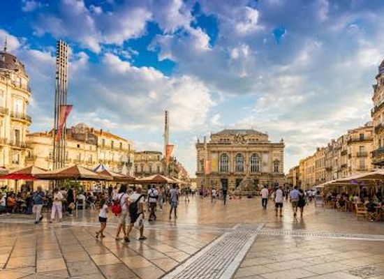 france/montpellier/attraction/place-de-la-comedie