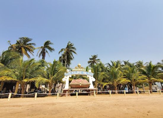 ghana/fante/attraction/treasure-island-ghana