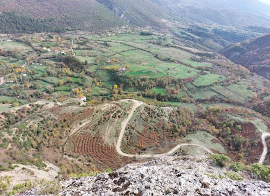 albania/dibra/attraction/guri-i-gjate