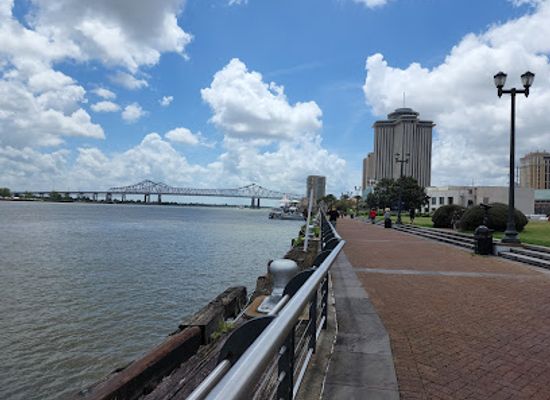louisiana/new-orleans/french-quarter/attraction/woldenberg-park