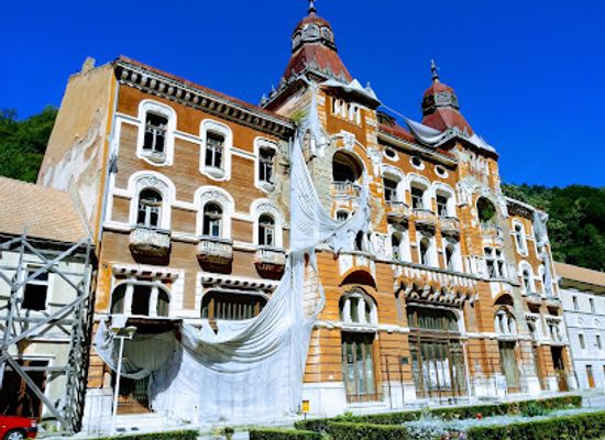 romania/caras-severin/attraction/the-statue-of-heracles