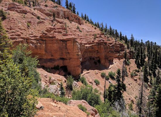 utah/dixie-national-forest/attraction/cascade-falls