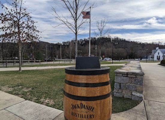 tennessee/middle-tennessee/attraction/tennessee-whiskey-trail-trailhead-welcome-center
