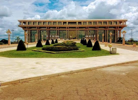 cote-d-ivoire/yamoussoukro-autonomous-district/attraction/lacs-au-crocodile