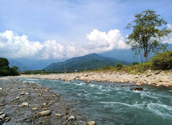 bhutan/dagana/attraction/lal-jhamela-basti
