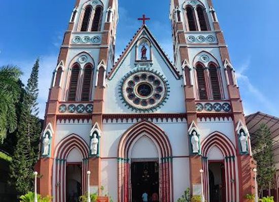 india/pondicherry/attraction/the-sacred-heart-basilica