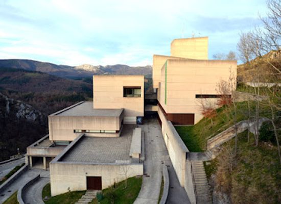 spain/basque-country/attraction/aizkorri-aratz-parke-naturala