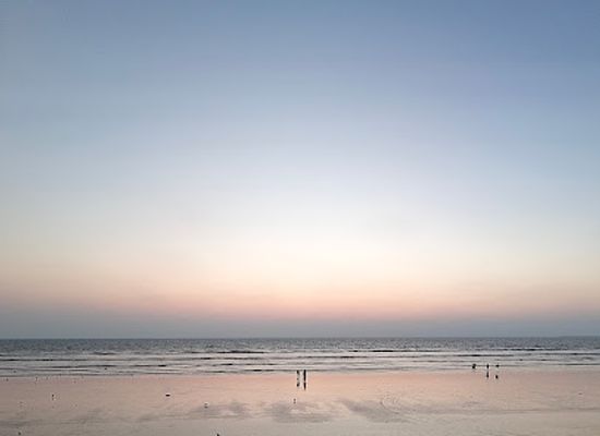 pakistan/karachi/dha-phase-8/attraction/sea-wall