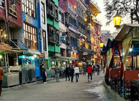pakistan/lahore/attraction/food-st-fort-rd