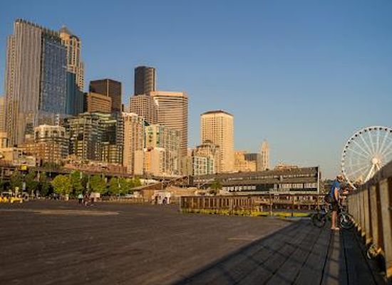 washington/seattle/attraction/pier-62