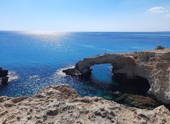 cyprus/ayia-napa/attraction/xylini-gefyra-me-kleidia-agapis