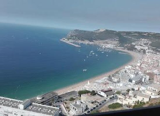 portugal/sintra/attraction/praia-da-california