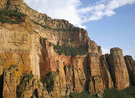 ethiopia/tigray-region/attraction/dogua-tenbien-tigray-rock-churches