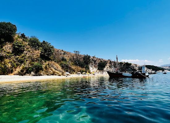 albania/delvina/attraction/tongo-island-boat-trip-bbq