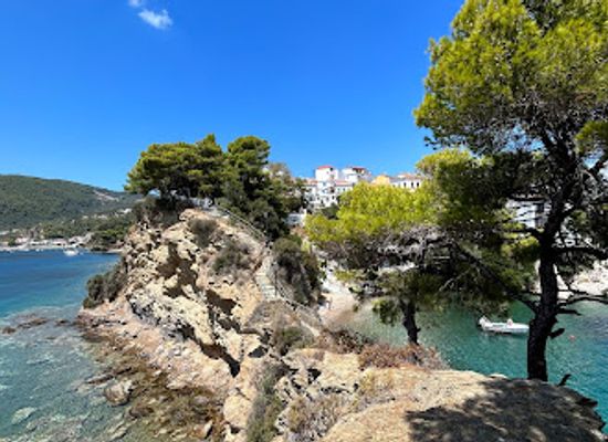 greece/skiathos/attraction/viewpoint-near-plakes-beach