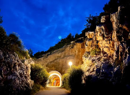 montenegro/montenegrin-littoral/attraction/tunnel