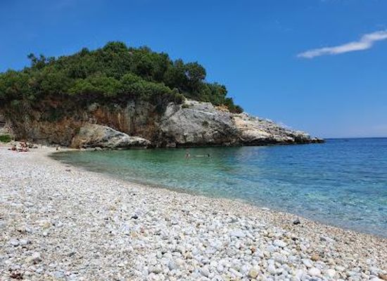 greece/volos/attraction/damouchari-beach