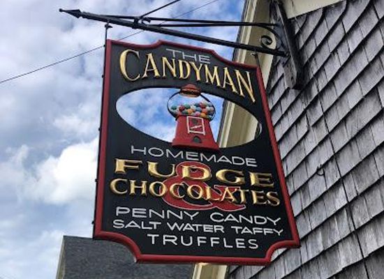 maine/kennebunkport/attraction/the-candy-man