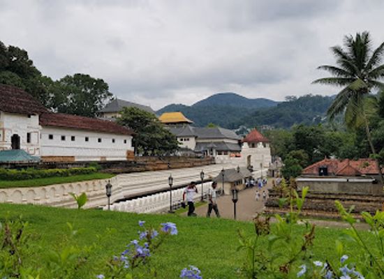 sri-lanka/kandy/attraction/sri-vishnu-devala