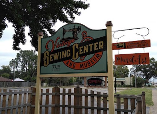 oklahoma/tulsa-metropolitan-area/attraction/vintage-sewing-machine-museum