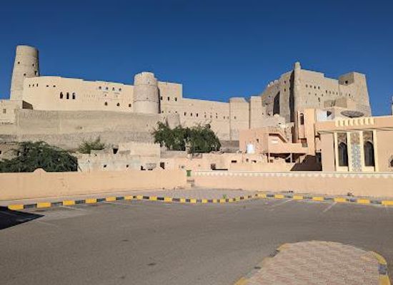 oman/nizwa/attraction/bahla-fort