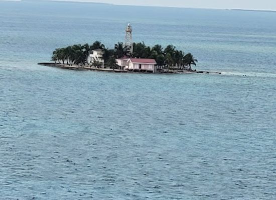 belize/the-cayes/attraction/english-caye-light