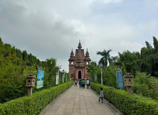 india/varanasi/sarnath/attraction/tibetan-temple