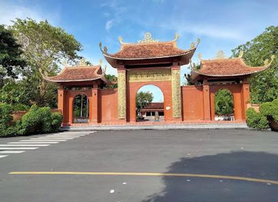 vietnam/can-tho/attraction/truc-lam-phuong-nam-zen-monastery