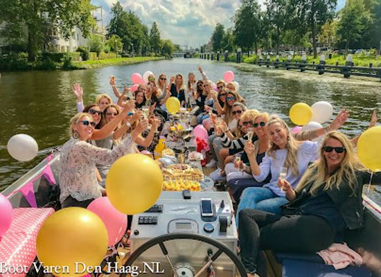 netherlands/the-hague/attraction/boat-stop-rondvaart