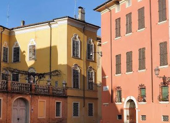 italy/romagna/attraction/piazza-della-pomposa