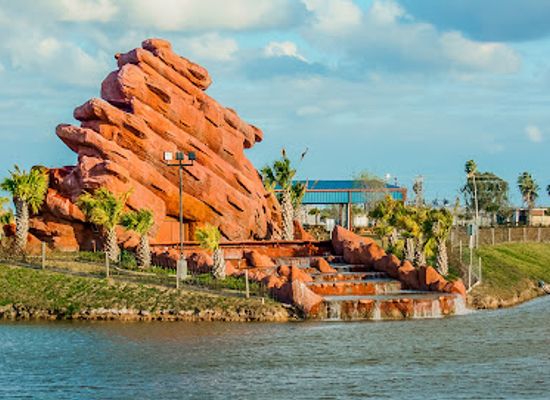 texas/brownsville/attraction/ernesto-gamez-cascade-park
