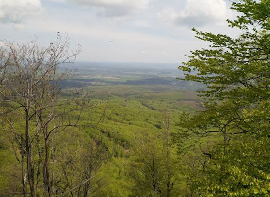 hungary/matra-mountains/attraction/magyarorszag-legmagasabb-pontja