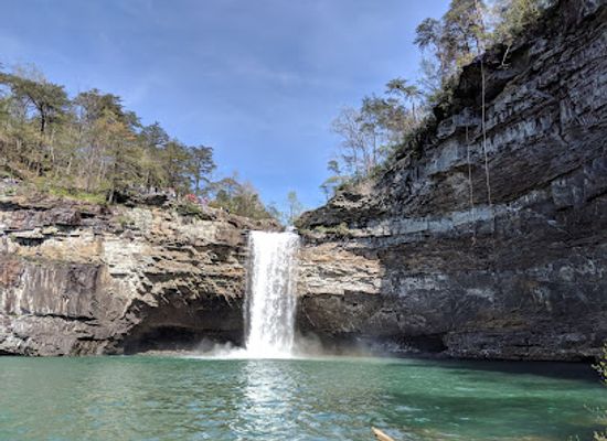 alabama/desoto-state-park/attraction/desoto-falls-picnic-area-desoto-state-park
