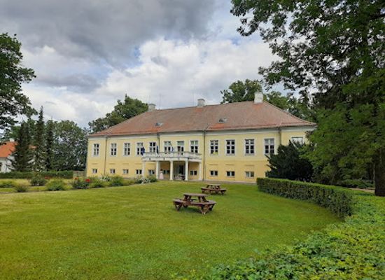 estonia/laane-viru-county/attraction/vasta-mois