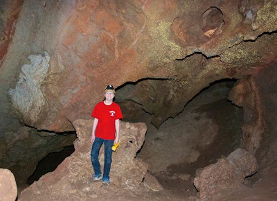 arizona/santa-cruz-county/attraction/cave-of-the-bells