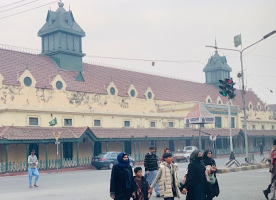 pakistan/lahore/attraction/old-tollinton-market