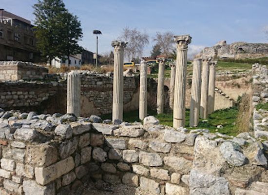 turkiye/ionia/attraction/byzantine-aqueduct