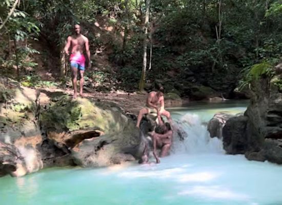jamaica/runaway-bay-area/attraction/vybz-river