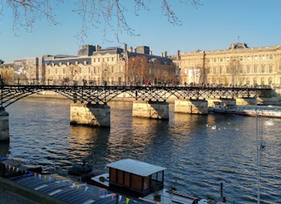 france/ile-de-france/attraction/pont-des-arts