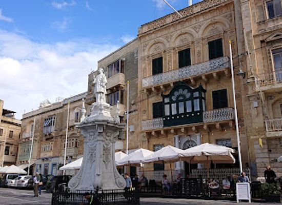 malta/cottonera/attraction/auberge-de-france
