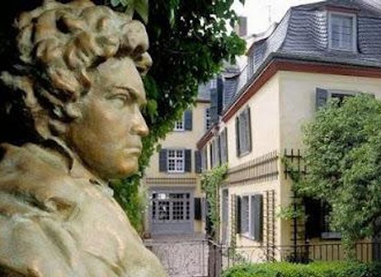 germany/cologne/attraction/beethoven-haus-bonn
