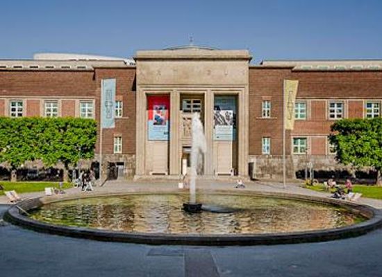 germany/dusseldorf/attraction/museum-kunstpalast