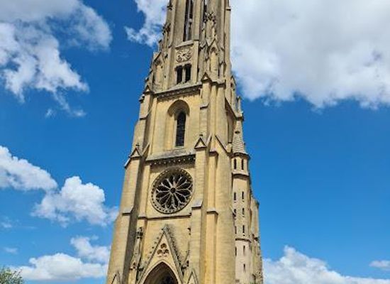 luxembourg/remerschen-lake/attraction/tour-du-temple-de-la-garnison-de-metz