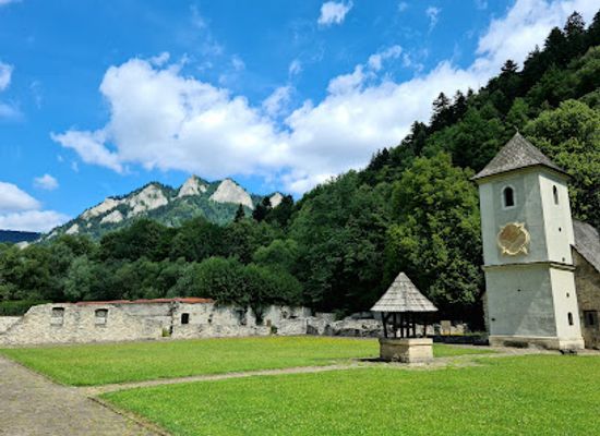 poland/pieniny-mountains/attraction/red-monastery