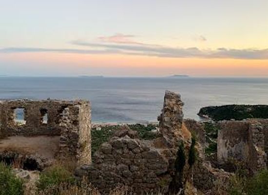 albania/tepelene/attraction/himara-castle
