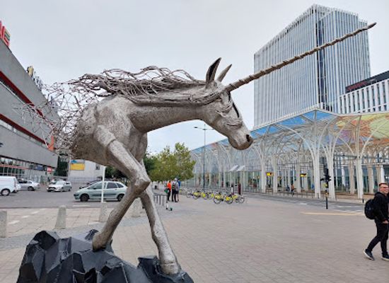 poland/lodz/attraction/pomnik-jednorozca